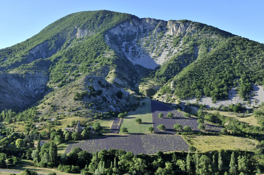 Отель Vvf Drome Provence Монбрен-ле-Бен Экстерьер фото